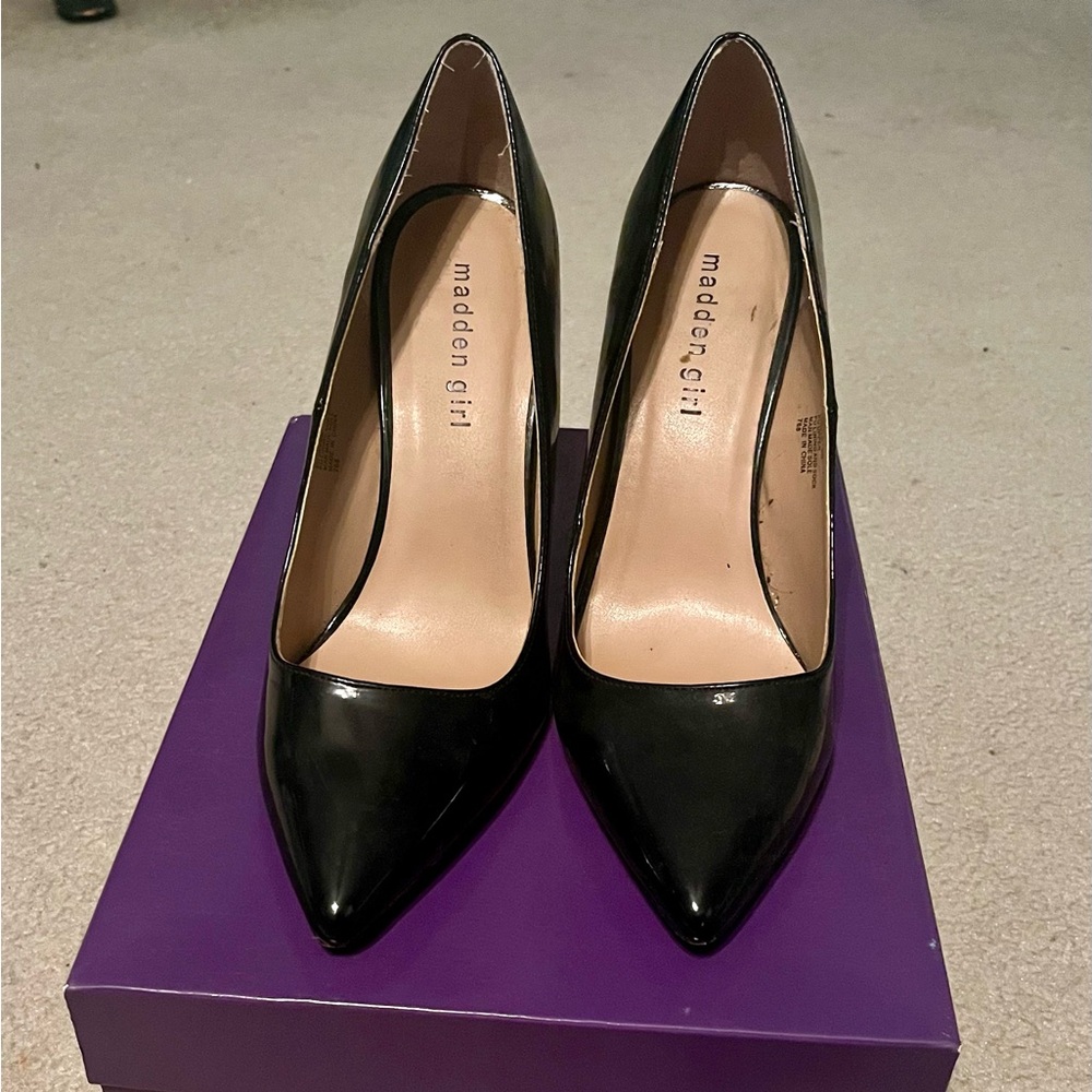Steve Madden black heels